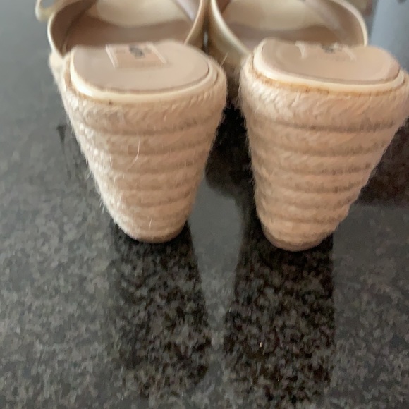 Valentino wages - Picture 4 of 9